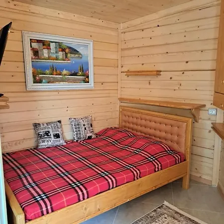 Melina Wooden House- Lalzi Bay